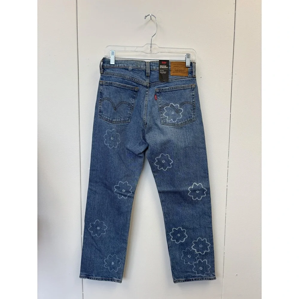 Levis Premium Jeans Womens 26 Blue Wedgie Straight‎ Floral Distressed High Rise